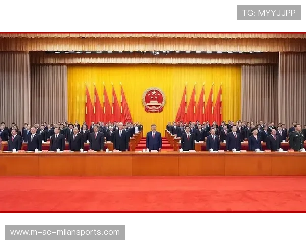 新疆自治区70周年大会举行，习近平出席